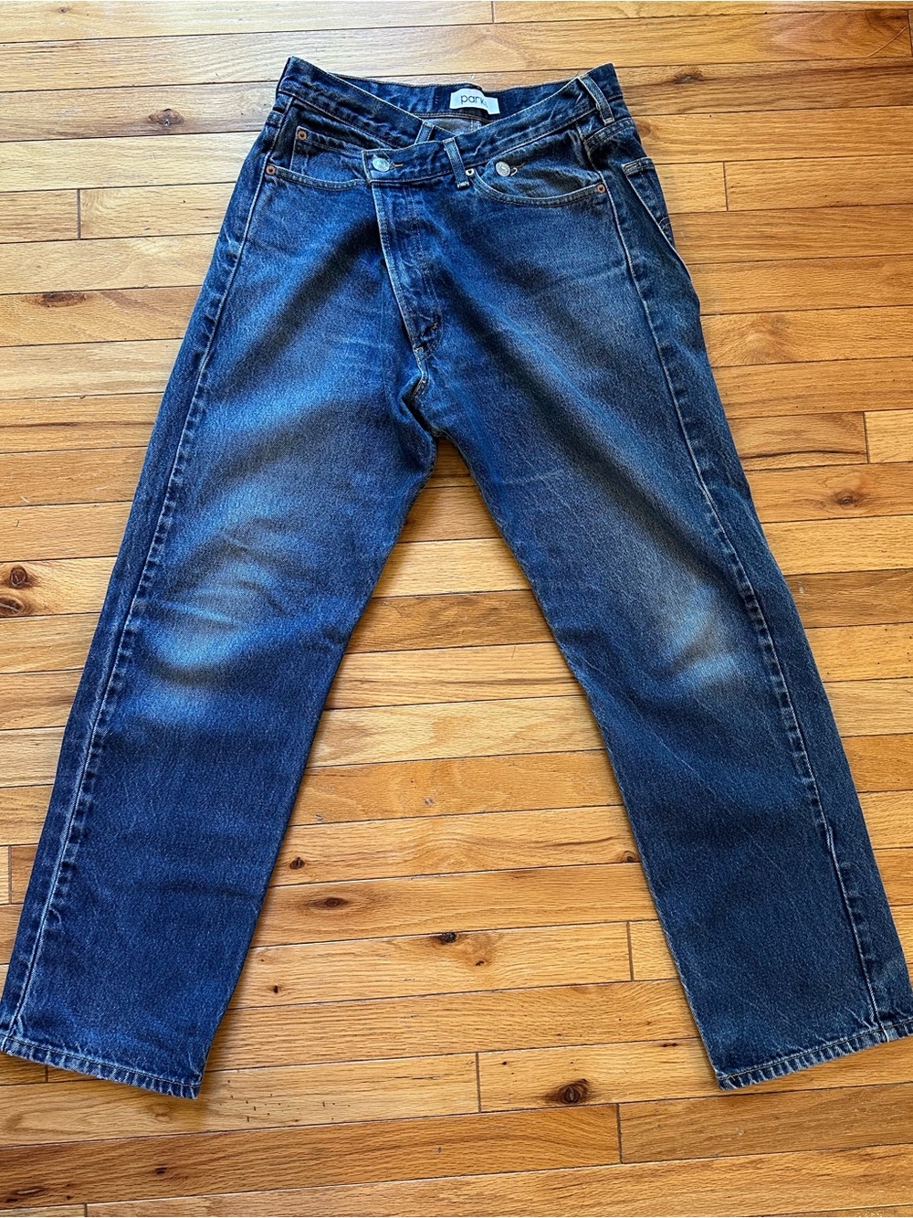 Parke Crossover jeans sz Medium
Reworked Levi’s baggy